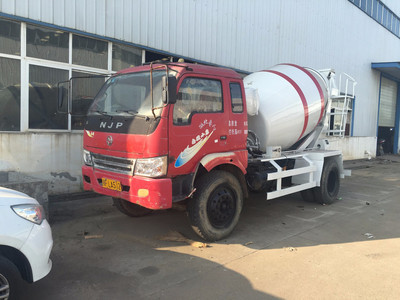 福州二手水泥攪拌車市場(chǎng)分析及改裝服務(wù)推薦 程力小胡工廠與貴州現(xiàn)貨資源